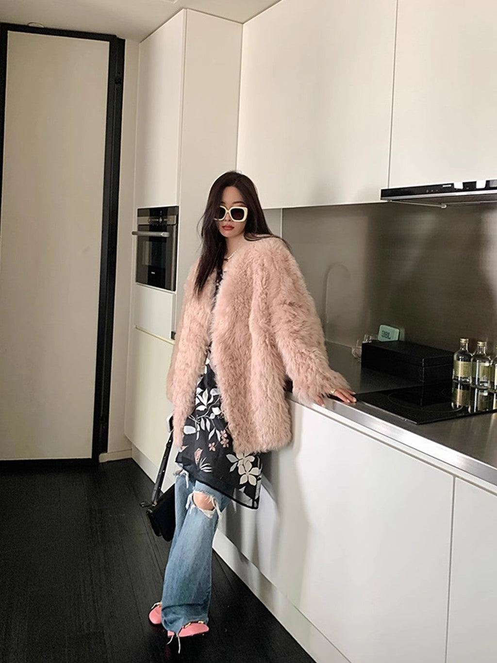 Minimalist Off-Shoulder Cocoon Coat – Effortless Elegance