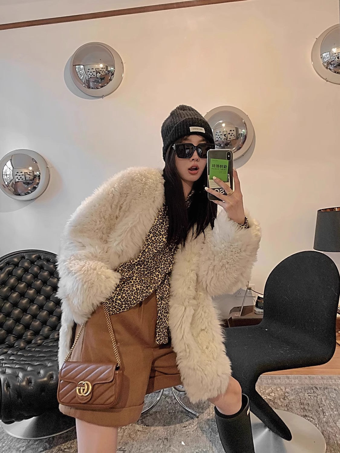 Minimalist Off-Shoulder Cocoon Coat – Effortless Elegance