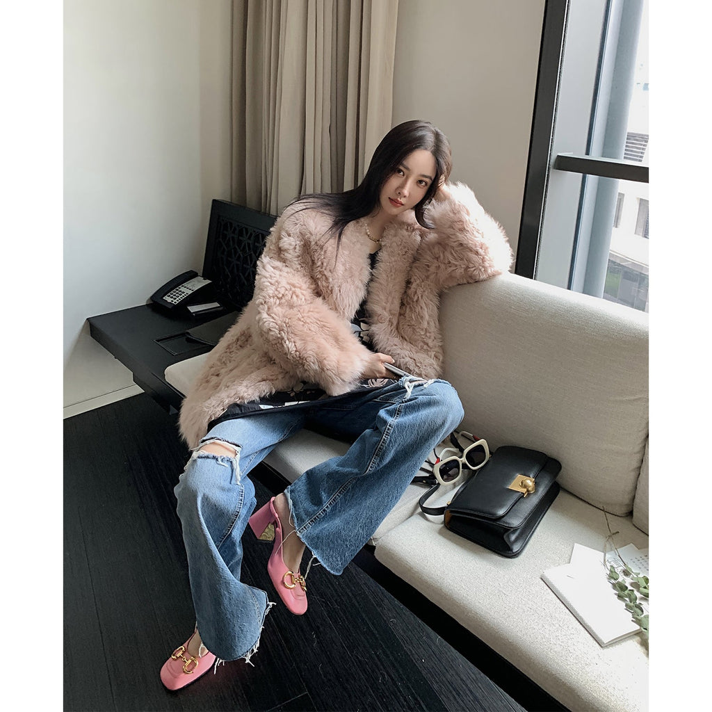 Minimalist Off-Shoulder Cocoon Coat – Effortless Elegance